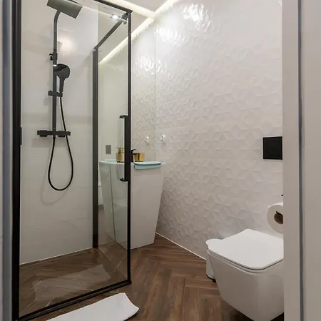 Shadow Prywatne Jacuzzi Zamoyskiego *