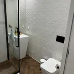 Z Jacuzzi Shadow Zamoyskiego Διαμέρισμα Krasków