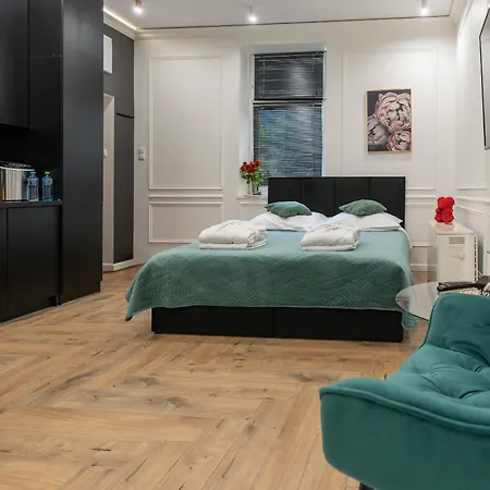 Appartamento Z Jacuzzi Shadow Zamoyskiego *