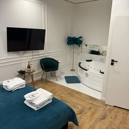 Apartment Z Jacuzzi Shadow Zamoyskiego *