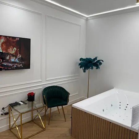 Apartment Z Jacuzzi Shadow Zamoyskiego *