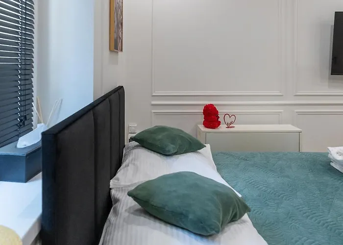 Appartamento Z Jacuzzi Shadow Zamoyskiego