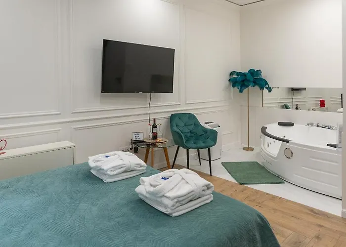 Apartment Z Jacuzzi Shadow Zamoyskiego Krakow