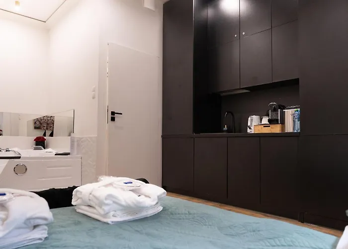 Z Jacuzzi Shadow Zamoyskiego