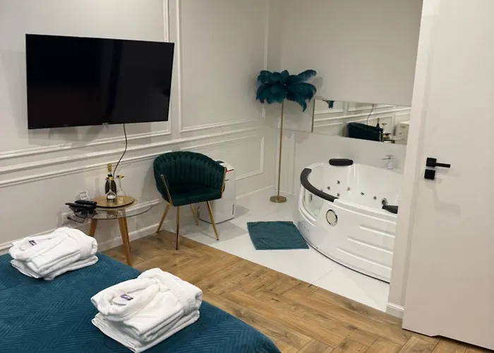 Appartamento Z Jacuzzi Shadow Zamoyskiego *